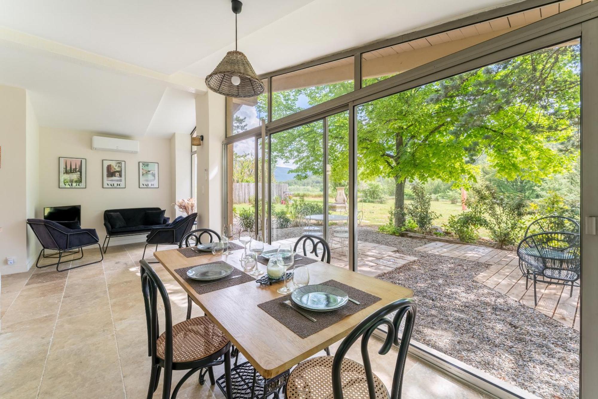 Maison Marvic, Le Tilleul T3 アプト 部屋 写真